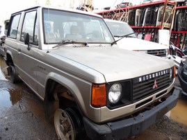 1988 MITSUBISHI MONTERO TAN 2.6L MT 4WD 193888